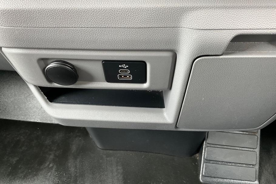 Used Ford TRANSIT CUSTOM WN24NXK 30