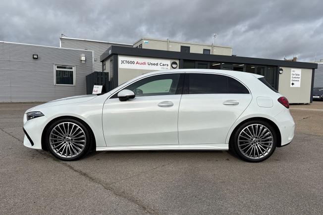 MERCEDES-BENZ A Class Photo 24