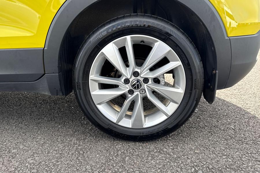 Volkswagen T-CROSS Photo autoimg-5cdb39506d777f42b53fa50f460ba59e31992f39.jpg