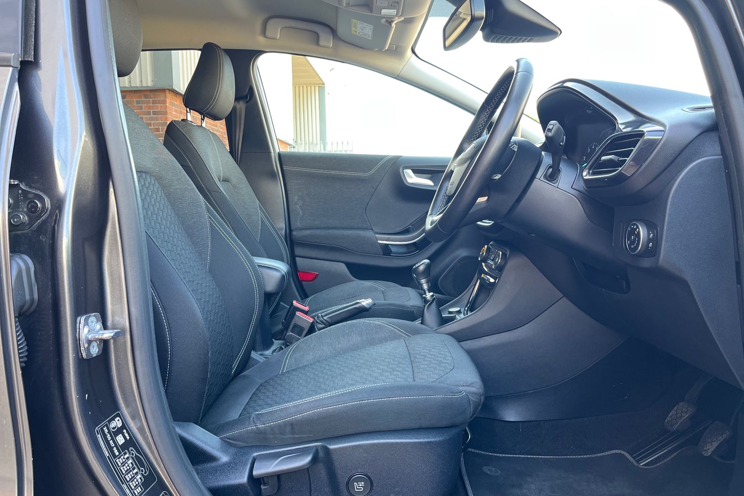 Ford Puma Photo 29