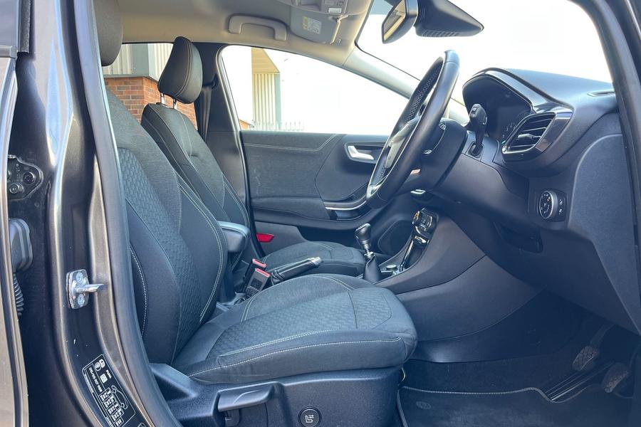 Ford Puma Photo autoimg-5cdc0d0081f9f8015fcbd0667bb12d184279dc2c.jpg