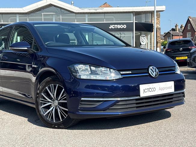 VOLKSWAGEN Golf Photo 24
