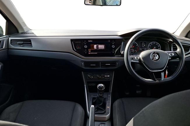 VOLKSWAGEN Polo Photo 10