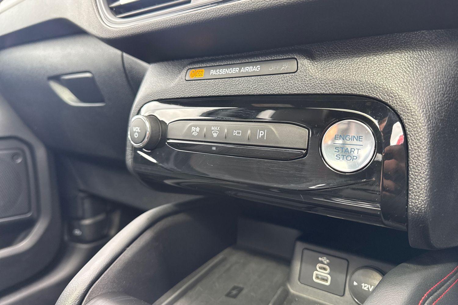 Ford KUGA Photo 33
