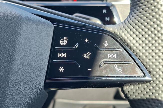 AUDI Q3 Photo 17