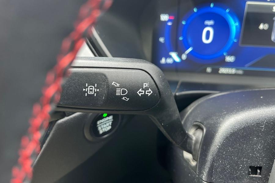 Ford KUGA Photo autoimg-5cf18db3138f21bc244ecefd52707340ce8bddba.jpg