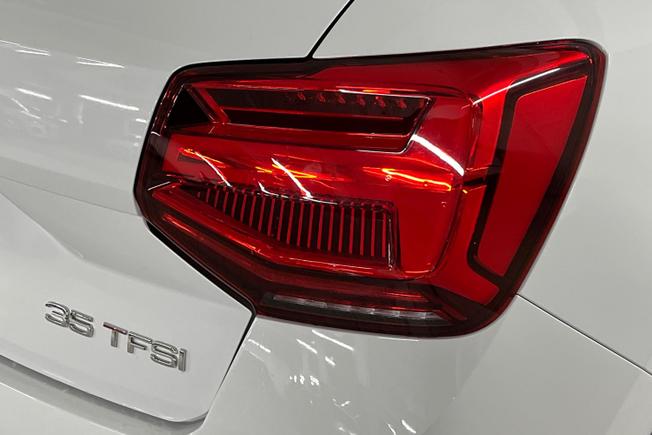 AUDI Q2 Photo 18