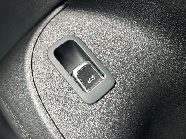 Audi SQ5 Photo autoimg-5cf50e7accb5ac0e2748b7c17292f3b10567fba4.jpg