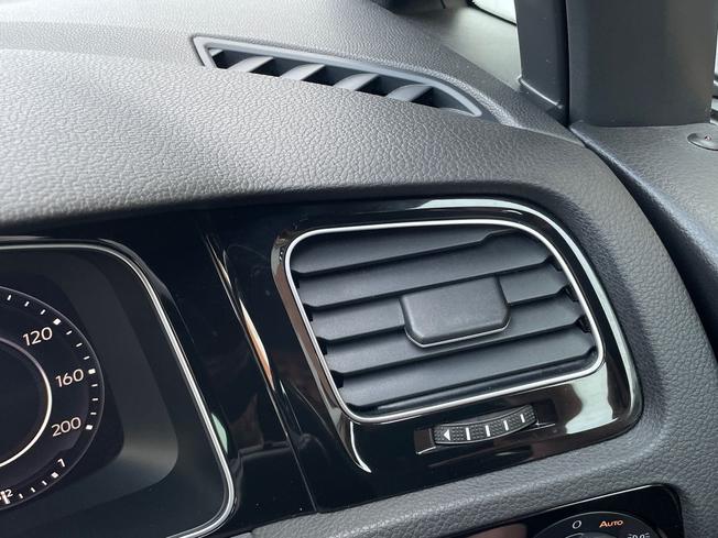 VOLKSWAGEN Golf Photo 37