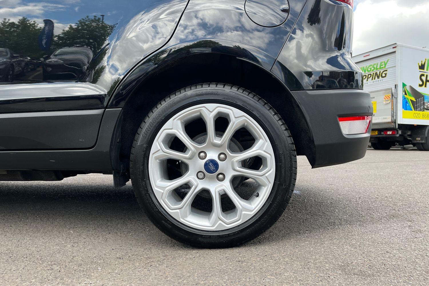 Ford ECOSPORT Photo 7