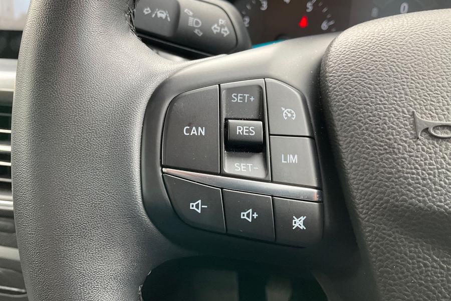 Ford Focus Photo autoimg-5cfab841de09e108df859514c2cebf0f70b126da.jpg