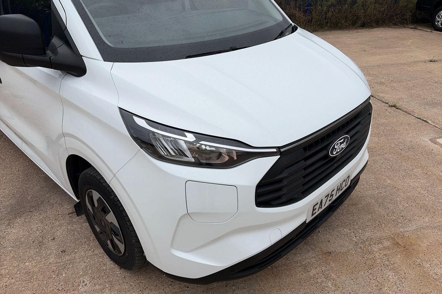 Ford TRANSIT CUSTOM Photo 25