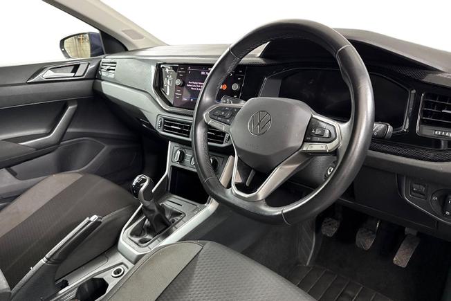 VOLKSWAGEN Polo Photo 6