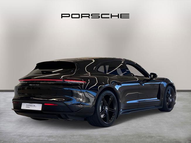 PORSCHE Taycan Photo 7