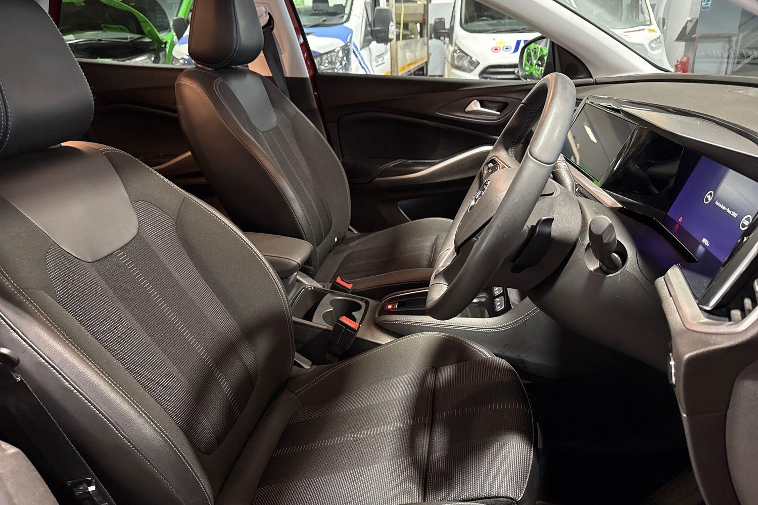 Vauxhall GRANDLAND Photo 16