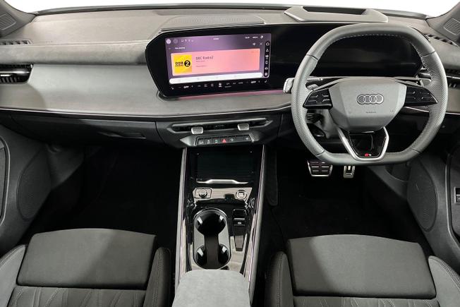 AUDI Q3 Photo 10