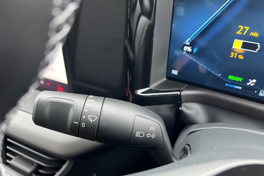 Used Ford E-TRANSIT COURIER LA75RDZ 25