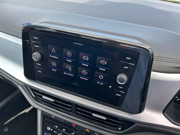 Volkswagen T-Roc Photo autoimg-5d05f5039a4c04122bffa992a3dae4c78991ed49.jpg