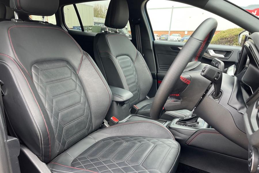 Ford Focus Photo autoimg-5d07b6afc7d9eb267c30d26af2f27bd6e54762cb.jpg