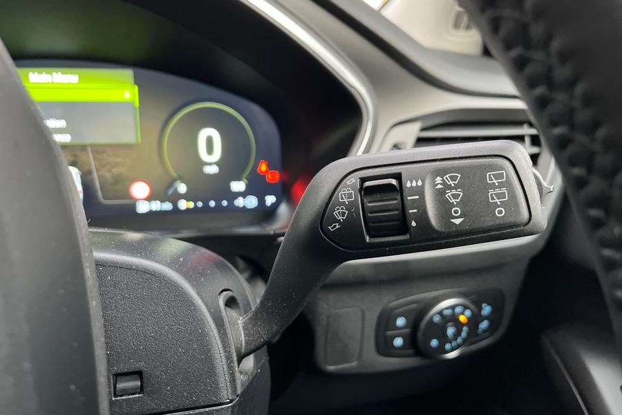 Ford FOCUS Photo autoimg-5d08536ed4b9807ac57687398ddcdf4361a6a06f.jpg