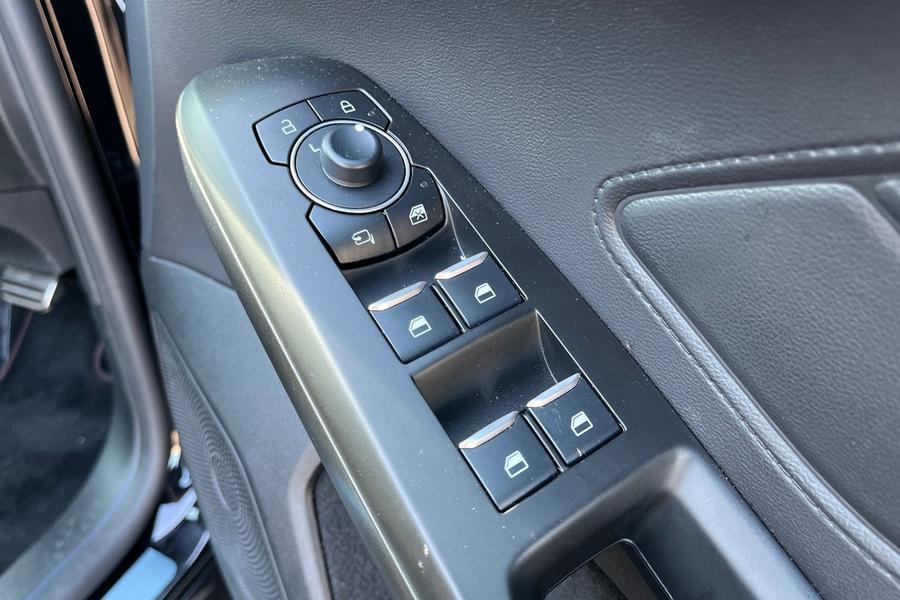 Ford Focus Photo autoimg-5d0878293f456f9dfc0e4958647af45551180104.jpg