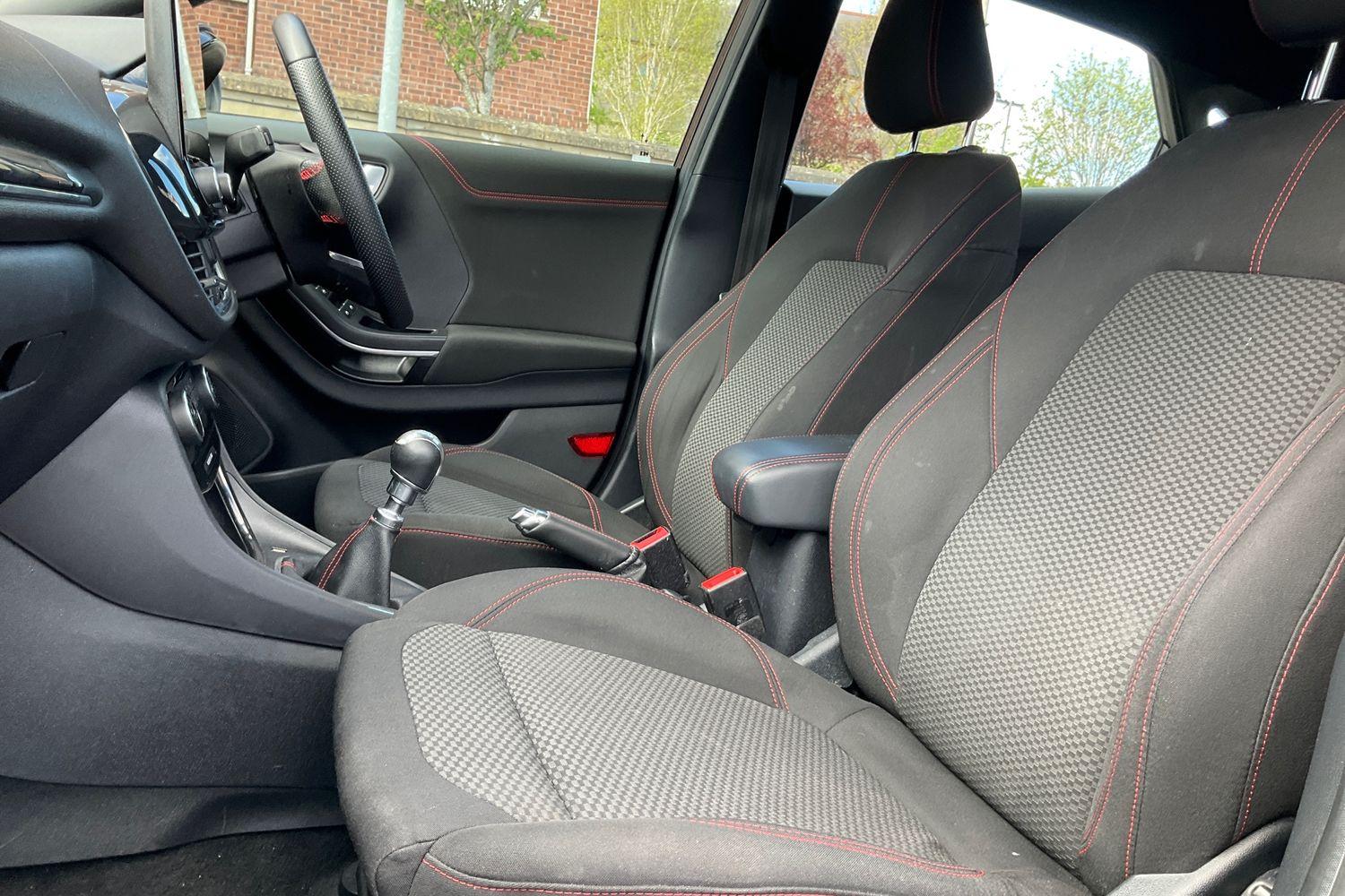 Ford PUMA Photo 18