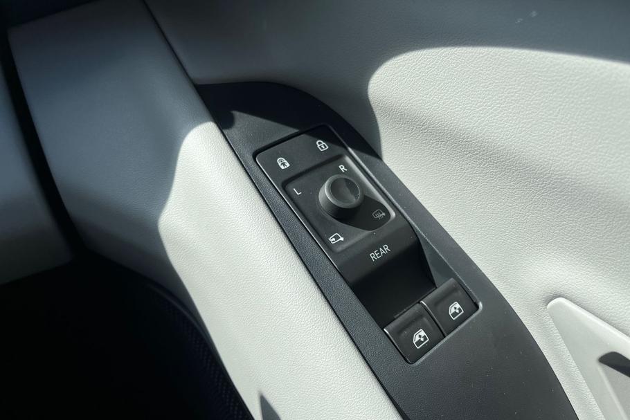 Used Ford EXPLORER 16