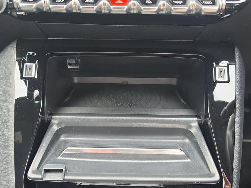 Used Peugeot 208 NJ24PGX 37