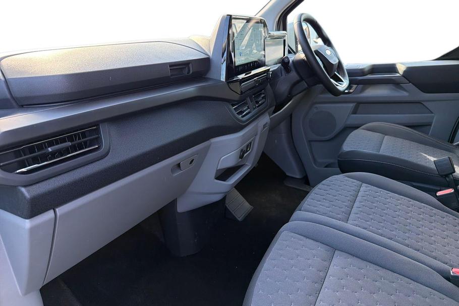 Used Ford TOURNEO CUSTOM WN26TXR 3