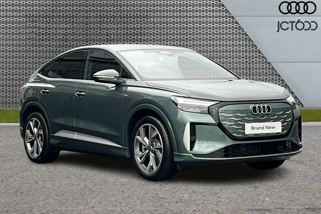 AUDI  Q4 Sportback Photo 1