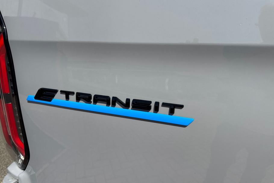 Used Ford E-TRANSIT CUSTOM RX26BFL 20