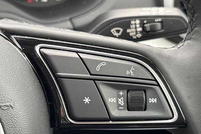 AUDI Q2 Photo 17