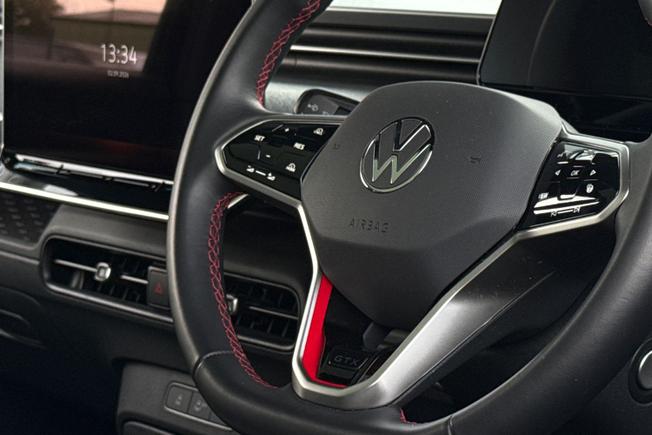 VOLKSWAGEN Id. Buzz Photo 35