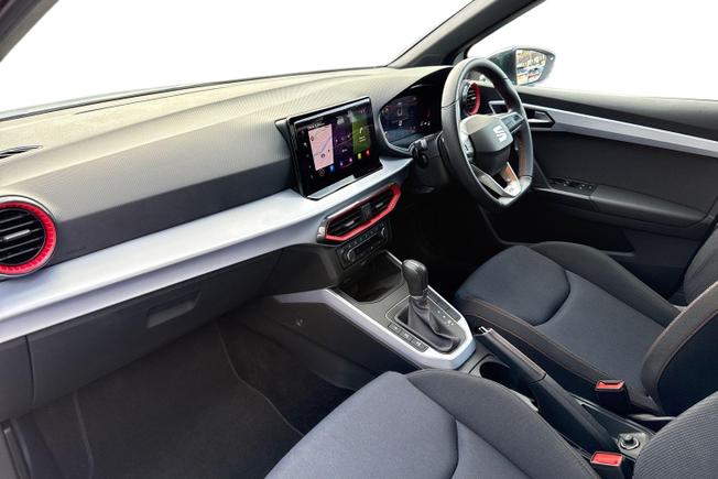 SEAT Arona Photo 2