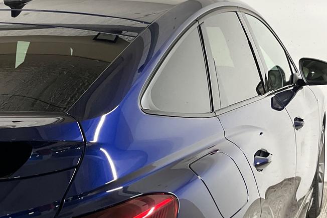 AUDI Q4 e-tron Photo 28
