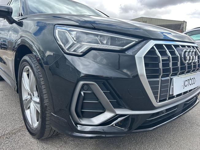 Audi Q3 Photo 29