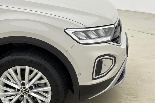 VOLKSWAGEN T-Roc Photo 19