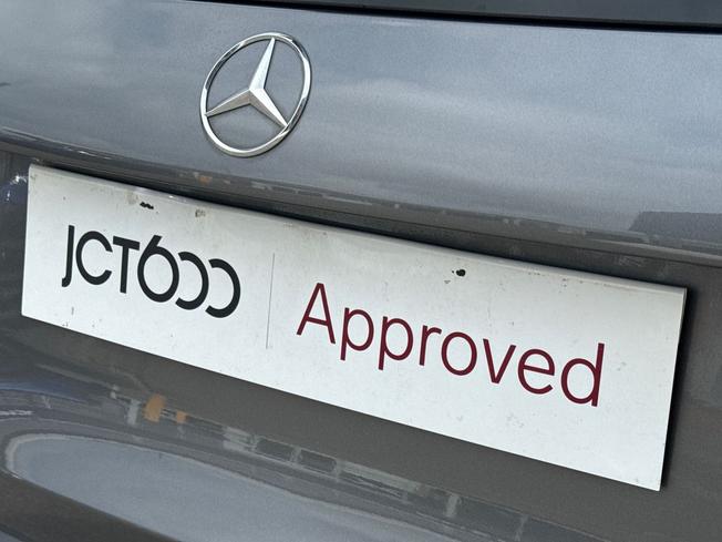 MERCEDES-BENZ Glb Photo 30
