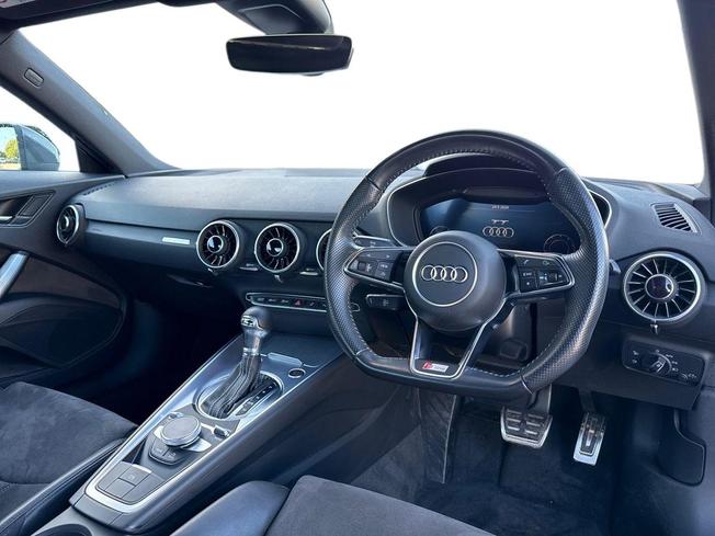 AUDI TT Photo 6