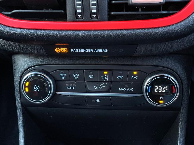 Ford Fiesta Photo 44