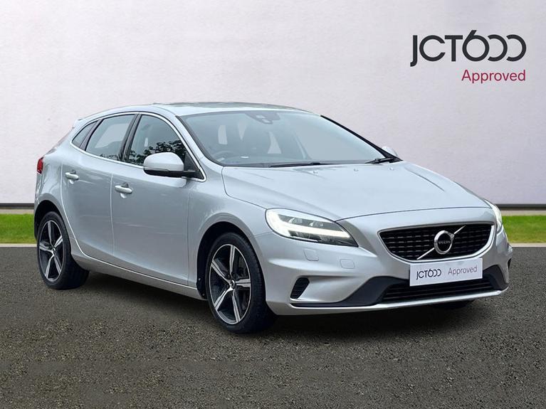 Used 2016 VOLVO V40 2.0 D3 R-Design Hatchback 5dr Diesel Manual Euro 6 (s/s) (150 ps) Silver at JCT600