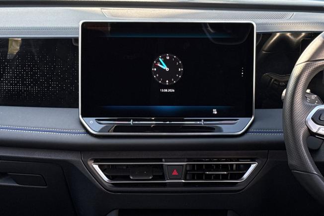 VOLKSWAGEN Tiguan Photo 39
