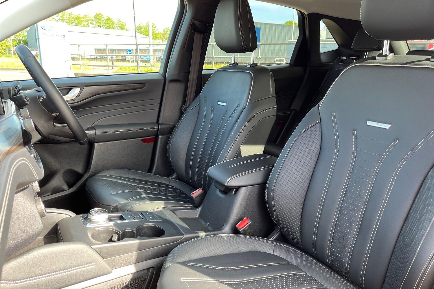Ford KUGA Photo 18