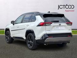 TOYOTA Rav4 Photo 3