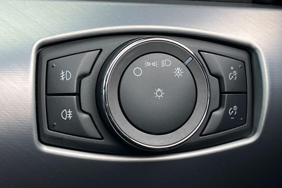 Ford Mustang Photo autoimg-5d2f3ae541fb12cce09fe7198ea2bace0b5e19c5.jpg