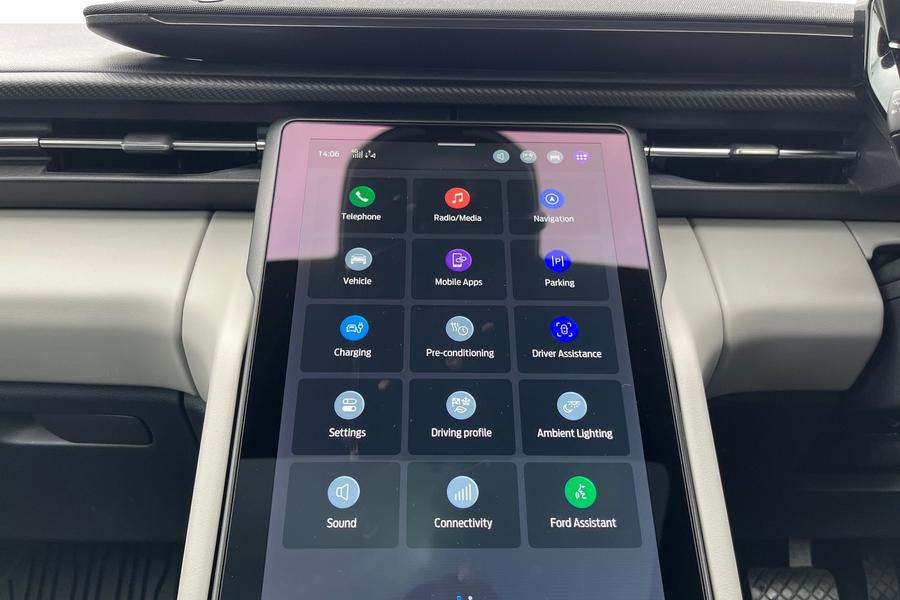 Ford EXPLORER Photo autoimg-5d3259c6249d5da45c111d384145adeb47326dbe.jpg