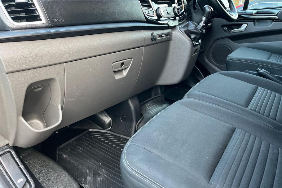 Used Ford TRANSIT CUSTOM YM70PUO 28