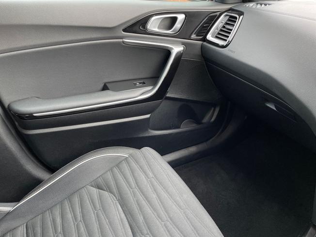 KIA Ceed Photo 53