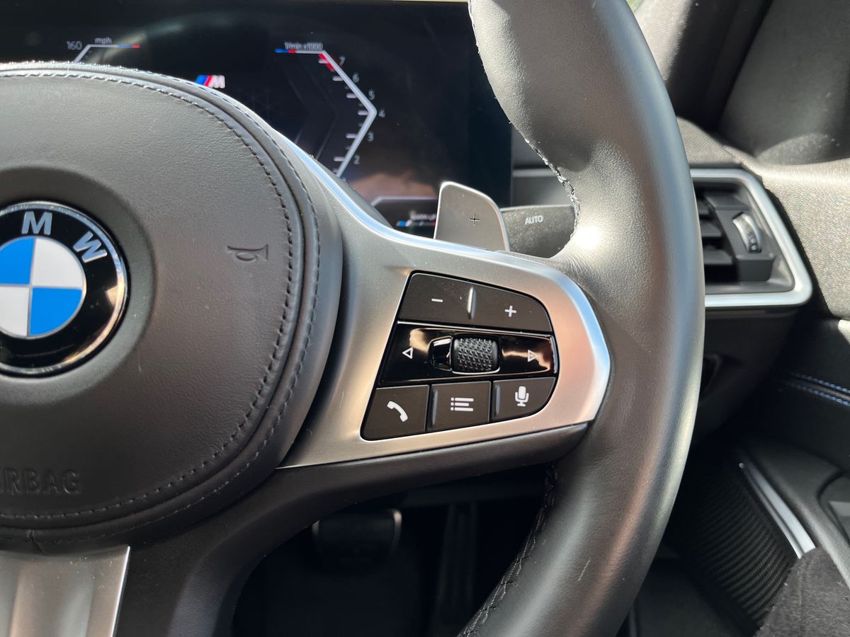 BMW 3 Series Photo 16