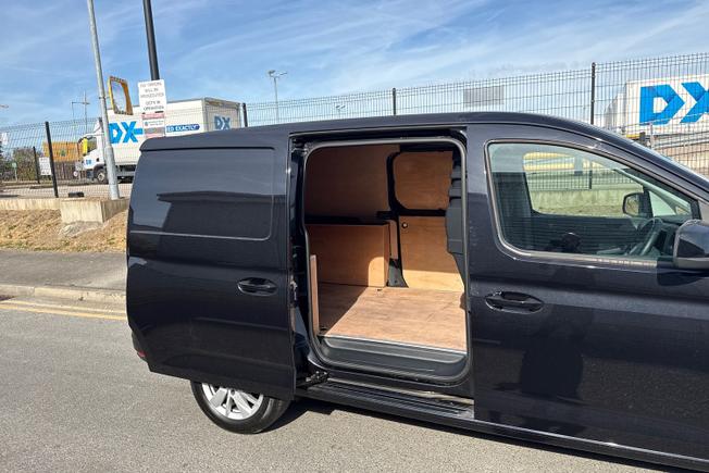 VOLKSWAGEN Caddy Maxi Photo 22